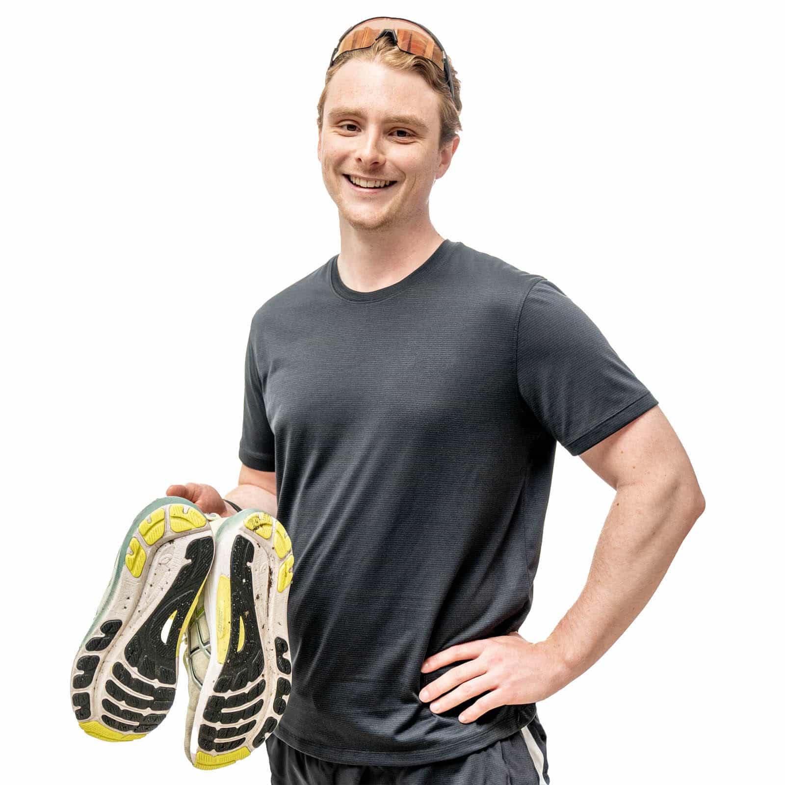 Porträtt på Adam Schultz i träningskläder.